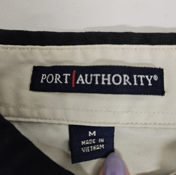 2006 Salt Lake City Winterfest Embroidered Button Down Shirt in Black Sz Med - Picture 5 of 10